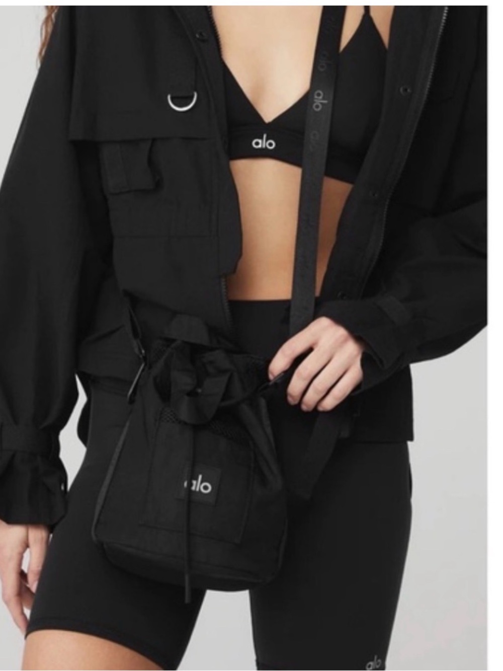 ALO Yoga Black Drawstring crossbody mini Bag - Picture 2 of 4